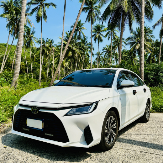 Toyota Yaris Ativ White 2023