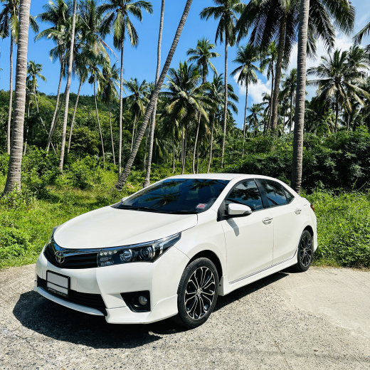 Toyota Altis White 2016