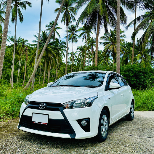 Toyota Yaris White 2017