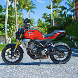 Honda CB 150R Red