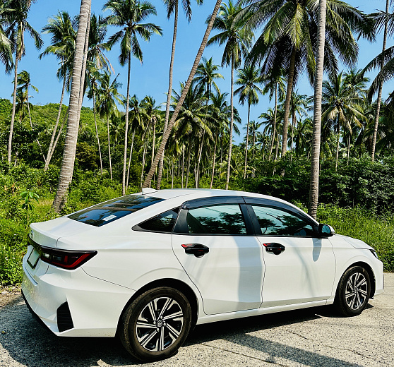 Арнеда Toyota Yaris Ativ White 2023 на Самуи