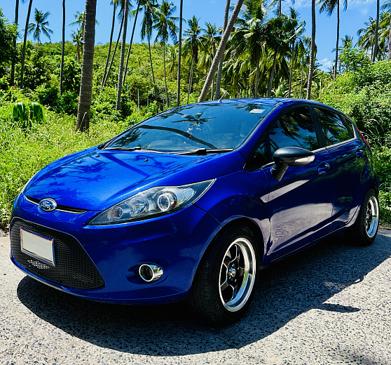 Арнеда Ford Fiesta Blue 2015 на Самуи