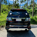 Toyota Fortuner Black 2010