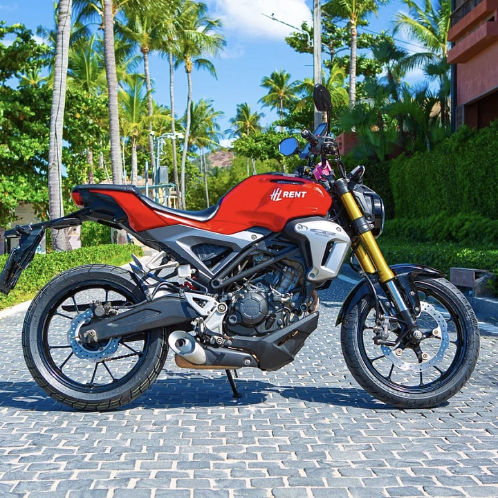 Honda CB 150R Red