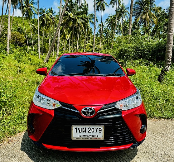 Арнеда Toyota Yaris Ativ Red 2022 на Самуи