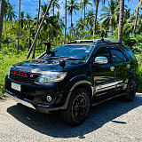 Toyota Fortuner Black 2010