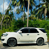 Toyota - Fortuner White