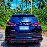 Toyota - Yaris HB Black
