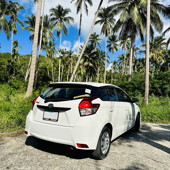 Toyota Yaris White 2017